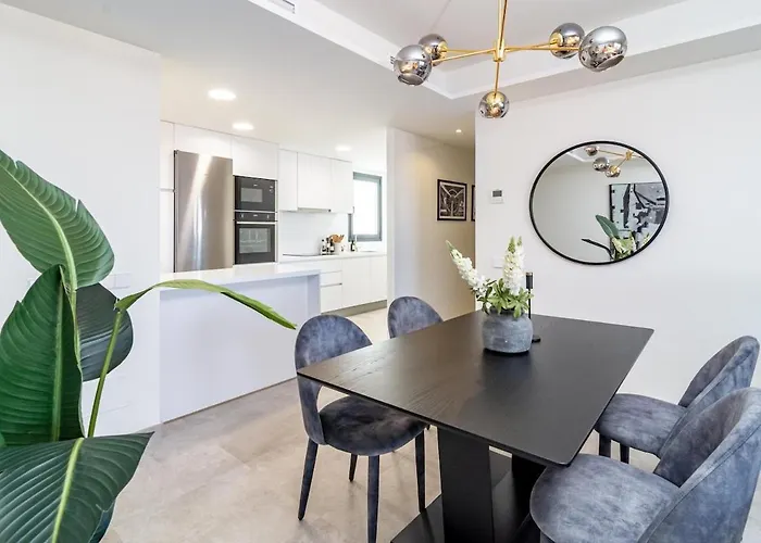 Inf3.6k - Luxury Perfect Location Apartman Estepona