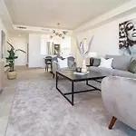 Apartment Inf3.6k - Luxury Perfect Location Estepona