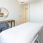 Apartment Inf3.6k - Luxury Perfect Location *
