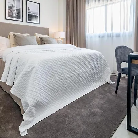דירה Inf3.6k - Luxury Perfect Location אסטפונה