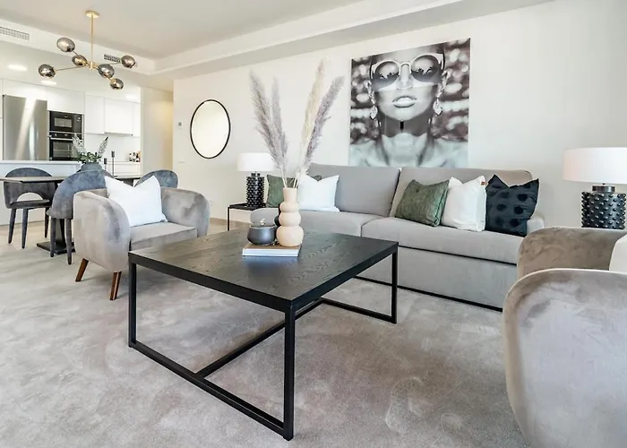 Inf3.6k - Luxury Perfect Location